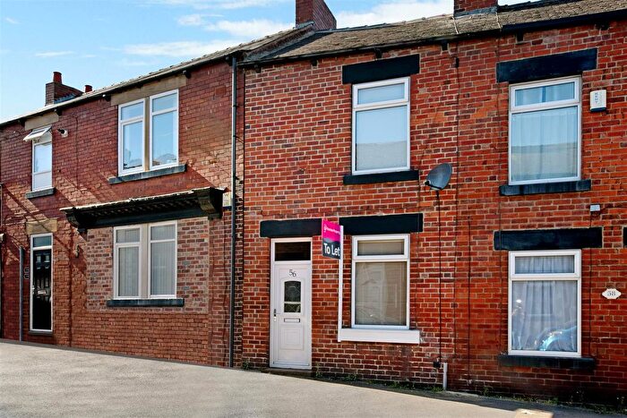 3 Bedroom Terraced House To Rent In Greenfoot Lane, Barnsley, S75