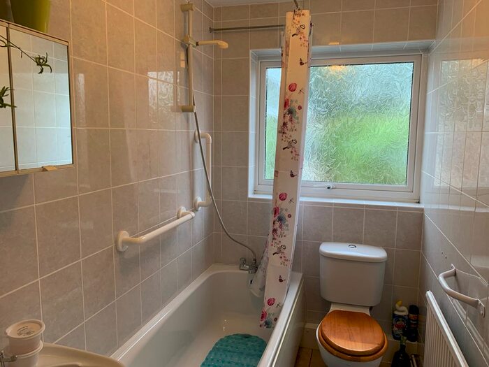 2 Bedroom Bungalow To Rent In Lloyds Avenue, Kessingland, Lowestoft, NR33