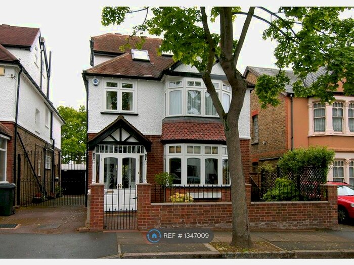 5 Bedroom Detached House To Rent In Blenheim Road, Bromley, BR1