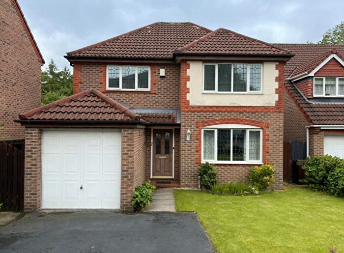4 Bedroom Detached House To Rent In Woodlea Lane, Meanwood, LS6