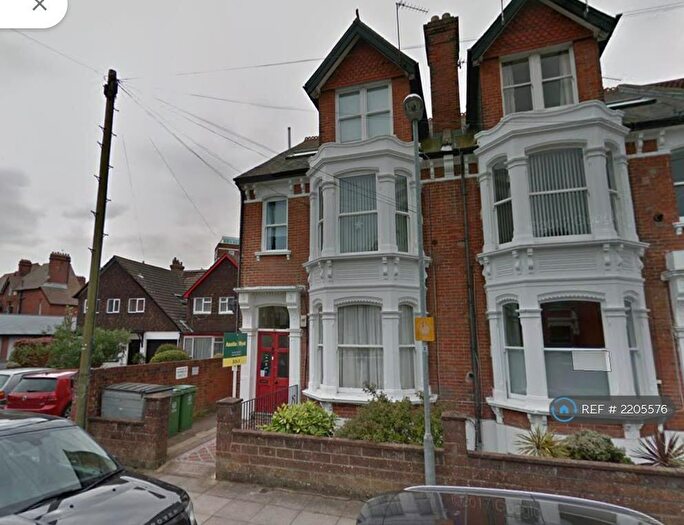 1 Bedroom Flat To Rent In Whitwell Road, Southsea, PO4