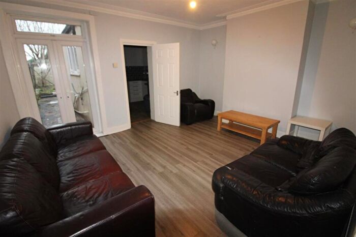 5 Bedroom Terraced House To Rent In Earls Road, Southampton, SO14