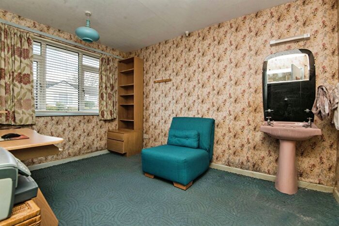 2 Bedroom Detached Bungalow For Sale In Allington Mead, Exeter, EX4