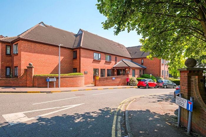 2 Bedroom Retirement Property For Sale In Albert Road, Buckhurst Hill, IG9