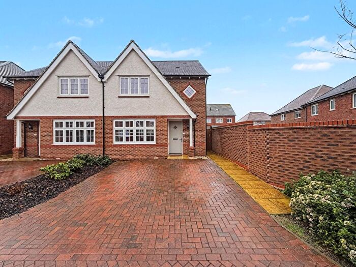 3 Bedroom Semi Detached House For Sale In Great Brook Ground, Houlton, Rugby, CV23