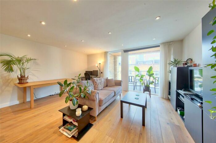 1 Bedroom Apartment To Rent In Battersea High Street, SW11