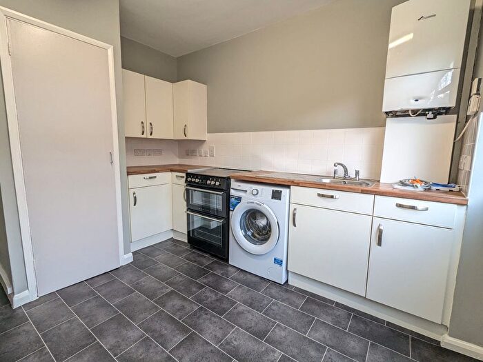 1 Bedroom Flat To Rent In Sandringham Road, Willesden Green, London, NW2