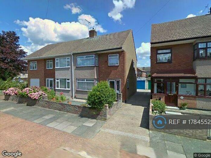 3 Bedroom Semi-Detached House To Rent In Romsey Close, Stanford-Le-Hope, SS17