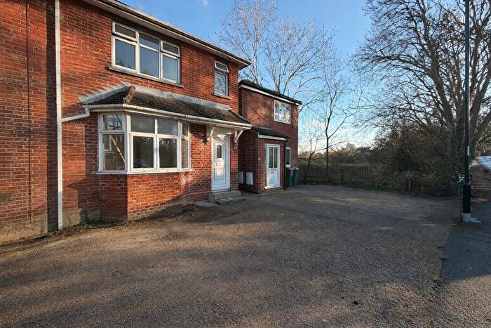 3 Bedroom House To Rent In Lobelia Road, SO16