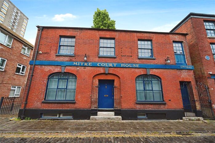 3 Bedroom Detached House For Sale In Bishop Street, Portsmouth, Hampshire, PO1