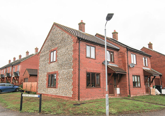 3 Bedroom Semi Detached House To Rent In Southrepps, NR11