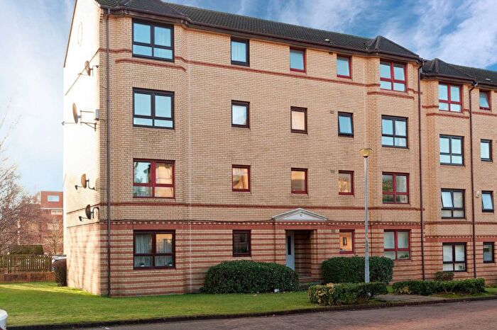 2 Bedroom Flat For Sale In Grovepark Gardens, Glasgow, G20