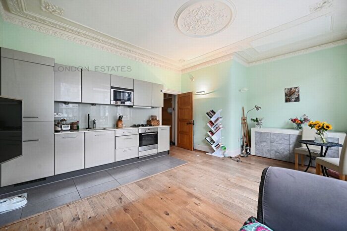 1 Bedroom Flat To Rent In Gunterstone Road, West Kensington, W14