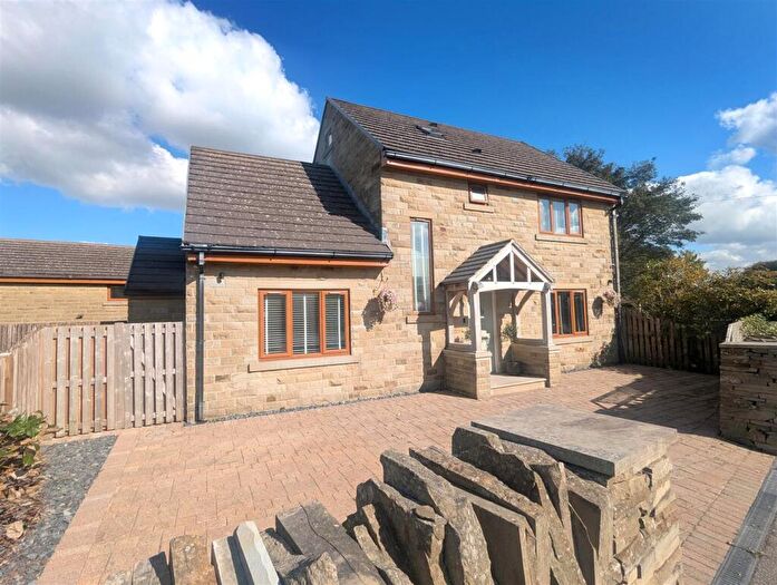 4 Bedroom Detached House For Sale In Dodgson House, Halifax, HX2