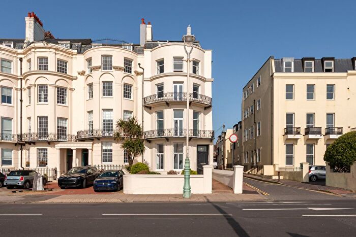 2 Bedroom Flat For Sale In Marine Parade, Brighton, BN2