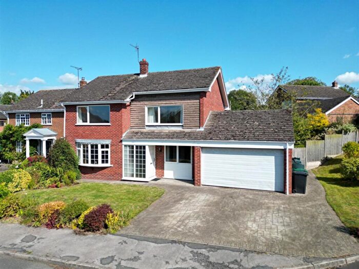 4 Bedroom Detached House For Sale In Meadow Rise, Church Broughton, Derby, DE65