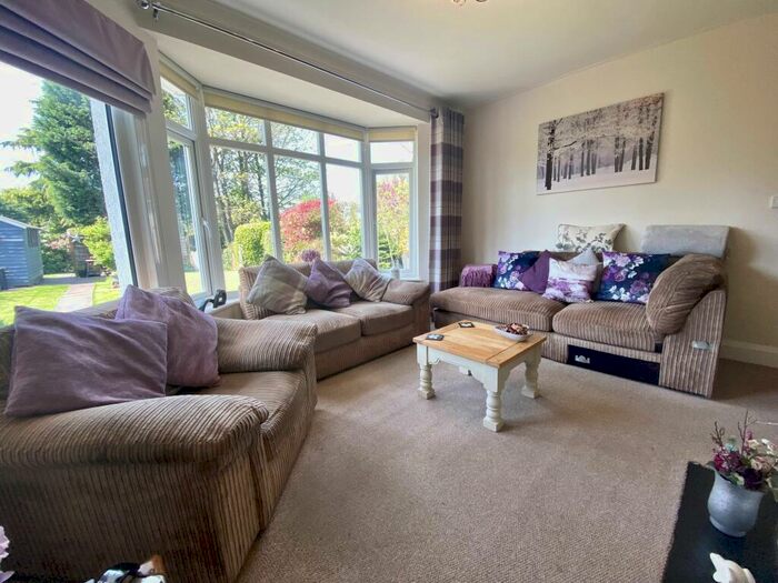 2 Bedroom Semi-Detached Bungalow For Sale In Quarry Lane, Nuneaton, CV11