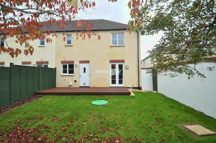 3 Bedroom Semi-Detached House For Sale In St. Francis Meadow, Mitchell, TR8
