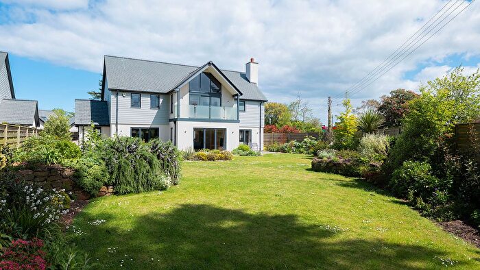 4 Bedroom Property For Sale In Tewedh Place, Rock, Wadebridge, PL27