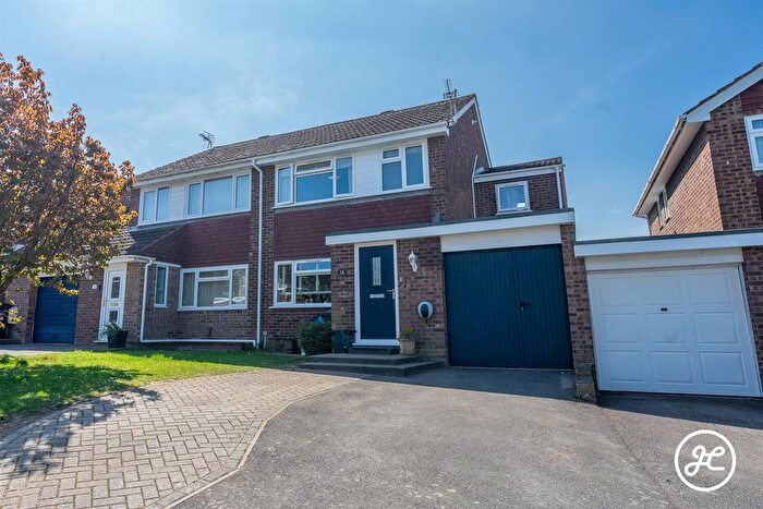 3 Bedroom Semi-Detached House For Sale In Puriton Park, Puriton, Bridgwater, TA7