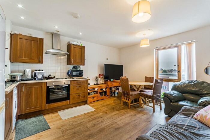 1 Bedroom Flat To Rent In St Crispins Court, Stockwell Gate, Mansfield, NG18