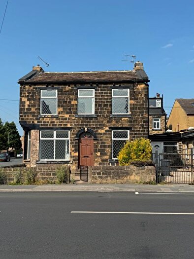 4 Bedroom Detached House To Rent In Bradford, BD10