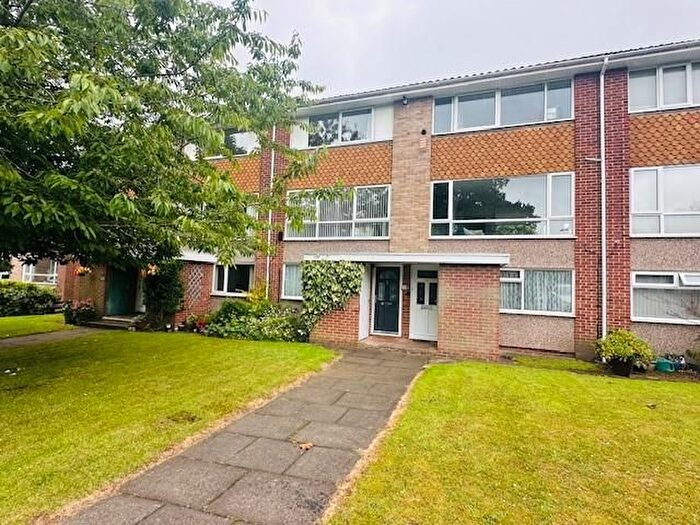 2 Bedroom Flat To Rent In Little Sutton Lane, Sutton Court, Sutton Coldfield, B75
