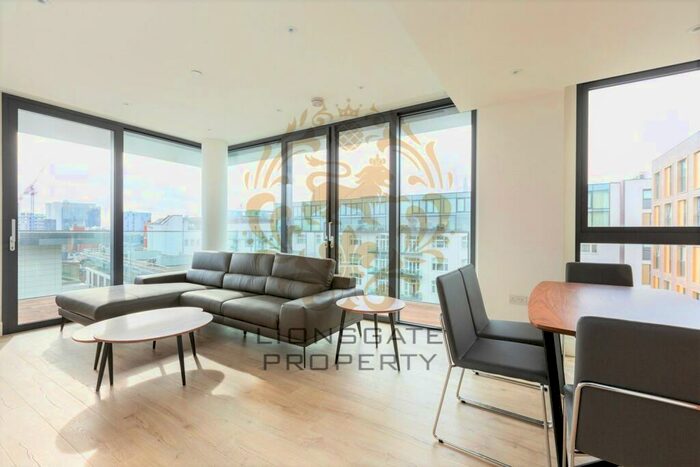 3 Bedroom Apartment To Rent In Perilla House, E1