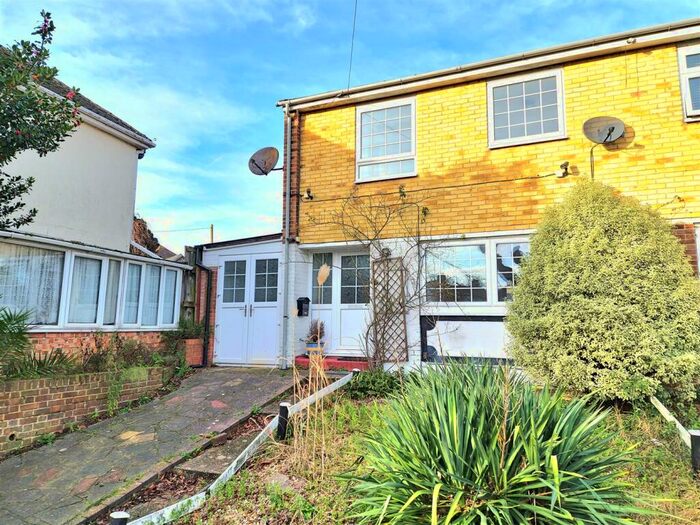 3 Bedroom Semi-Detached House To Rent In Whitehall Road, Ramsgate, CT12