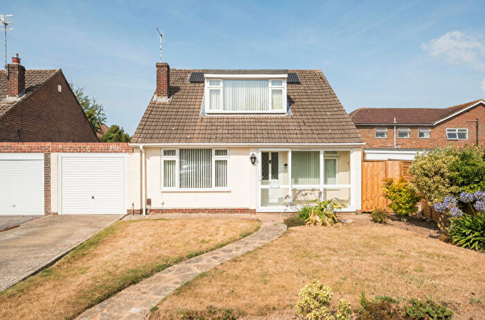 2 Bedroom Detached House For Sale In Plantation Way, Worthing, West Sussex, BN13