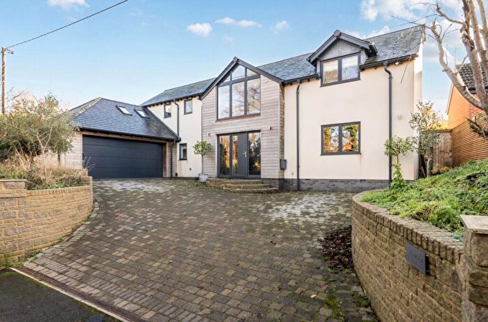 4 Bedroom Detached House For Sale In Post Office Lane, Broad Hinton, SN4