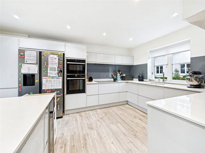 4 Bedroom Link Detached House For Sale In Stainer Close, Witham, Essex, CM8