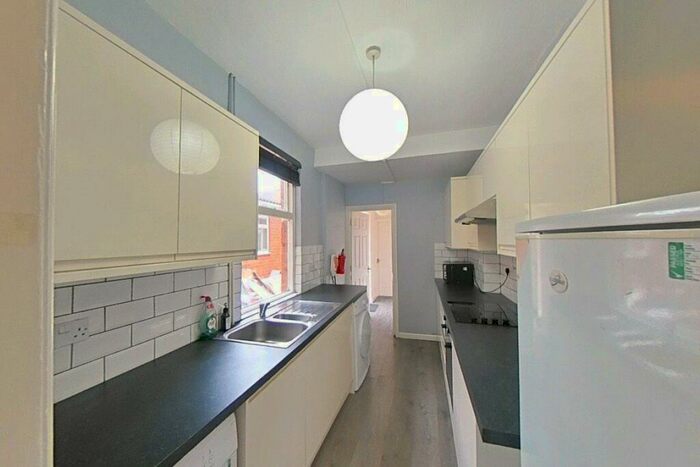 5 Bedroom House Of Multiple Occupation To Rent In Edward Street, Loughborough - Inc Bills Option, LE11