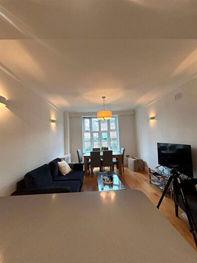 2 Bedroom Flat To Rent In Grove End Gardens, Grove End Road, London, NW8