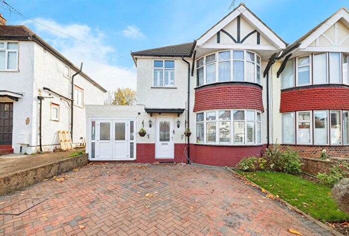 4 Bedroom Semi Detached House For Sale In Swiss Avenue, Watford, WD18