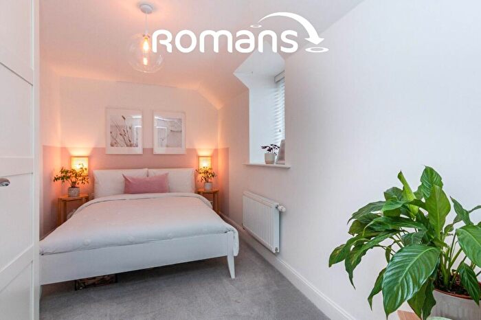 2 Bedroom Coach House For Sale In Condor Way, Basingstoke, Hampshire, RG24