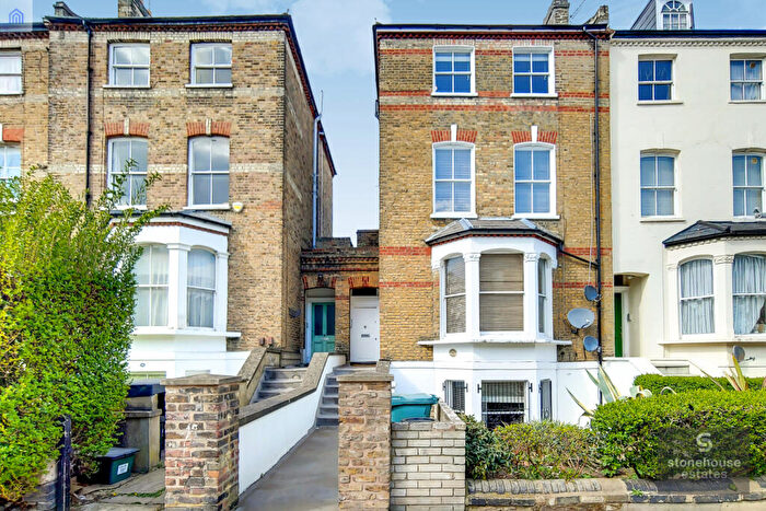 2 Bedroom Apartment To Rent In Tufnell Park Road, Tufnell Park, London, N7