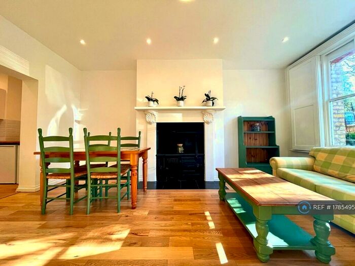 2 Bedroom Maisonette To Rent In London Road, London, SE23