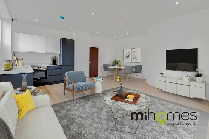 1 Bedroom Flat To Rent In Aquila House, Surrey, RH1