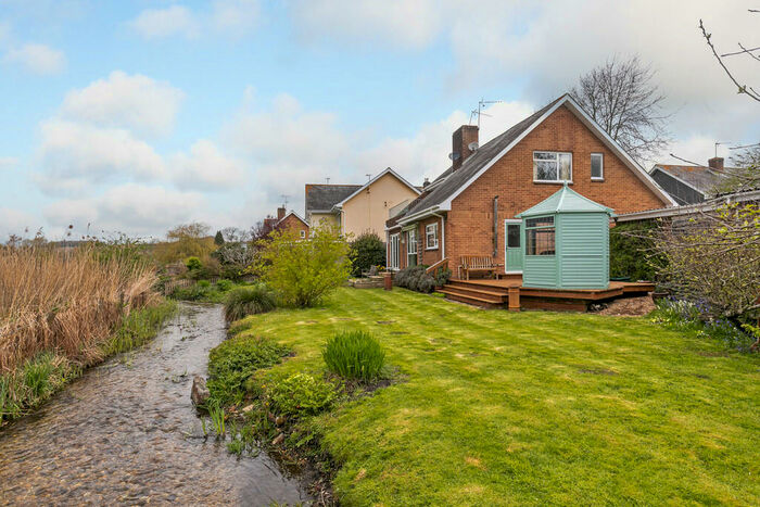 4 Bedroom Detached House To Rent In Trafalgar Way, Stockbridge, SO20