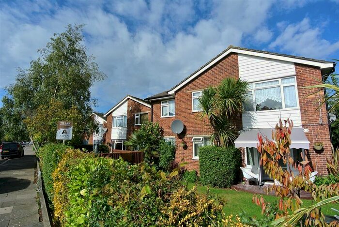 2 Bedroom Flat To Rent In Cumberland Road, Ashford, TW15