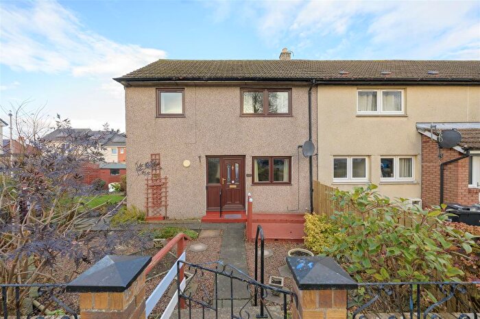 3 Bedroom End Terrace House For Sale In Central Road, Crombie, KY12