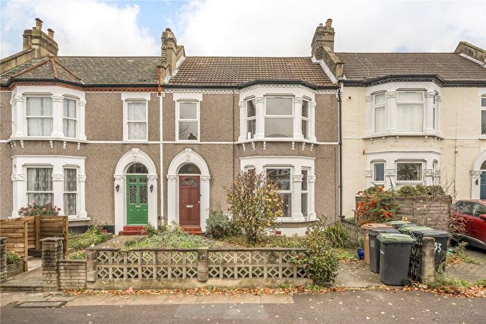 2 Bedroom Flat For Sale In Wellmeadow Road, Catford, SE6