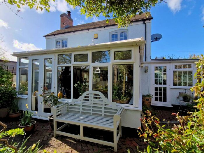 3 Bedroom Detached House For Sale In Cheltenham Road, Kinsham, Tewkesbury, Gloucestershire, GL20