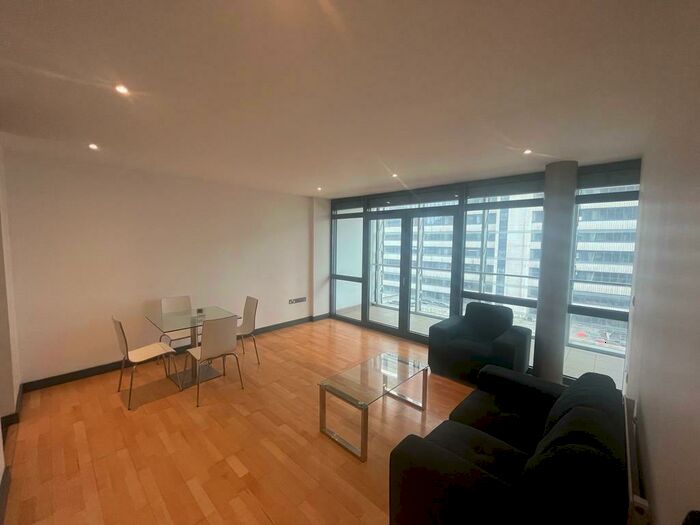 2 Bedroom Flat To Rent In No. Deansgate, Manchester, M3