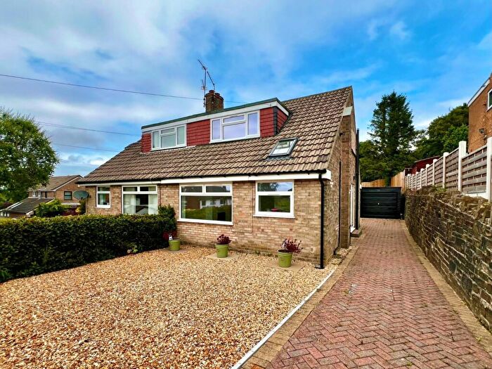 3 Bedroom Semi-Detached House To Rent In Carr Bridge Avenue, Leeds, West Yorkshire, LS16