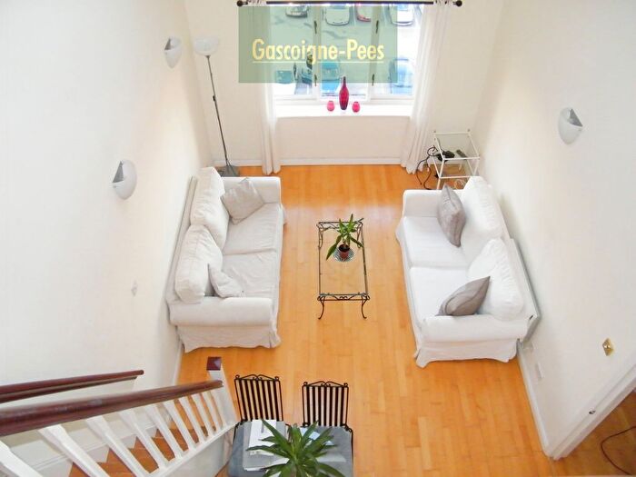 2 Bedroom Property To Rent In Regents Court, Kingston Upon Thames, KT2