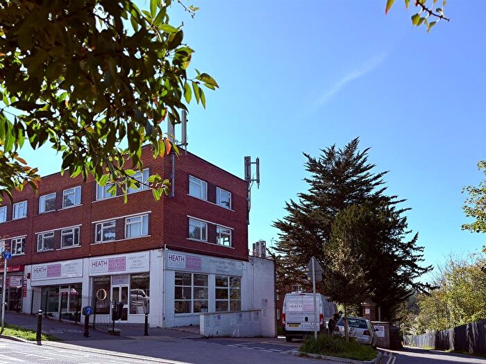 3 Bedroom Flat For Sale In Keymer Parade, Burgess Hill, RH15