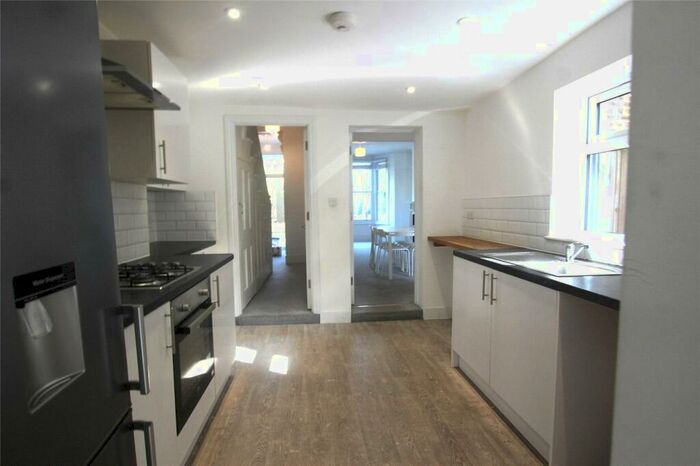 5 Bedroom Terraced House To Rent In Catford Hill, London, SE6