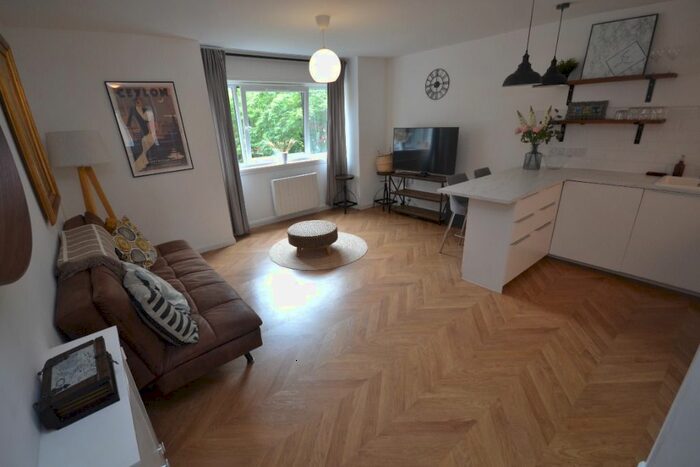 1 Bedroom Flat To Rent In Allanfield, Leith, Edinburgh, EH7